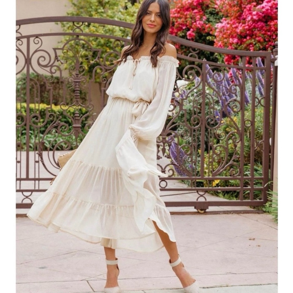 Vici Off-Shoulder Maxi Dress